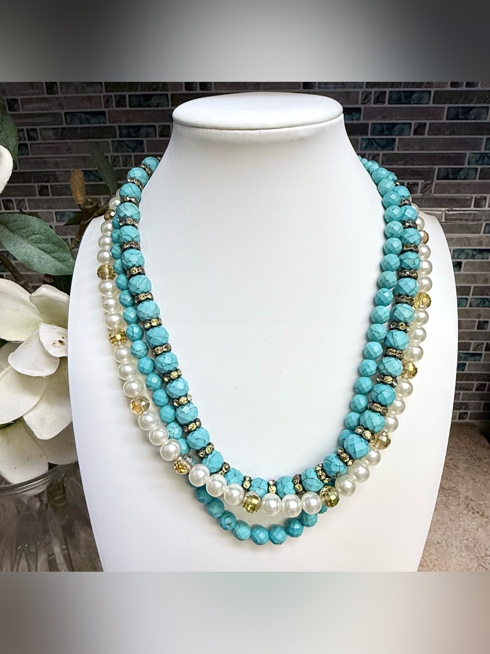 Gorgeous turquoise multi-strand statement necklace - Picture 1 of 3